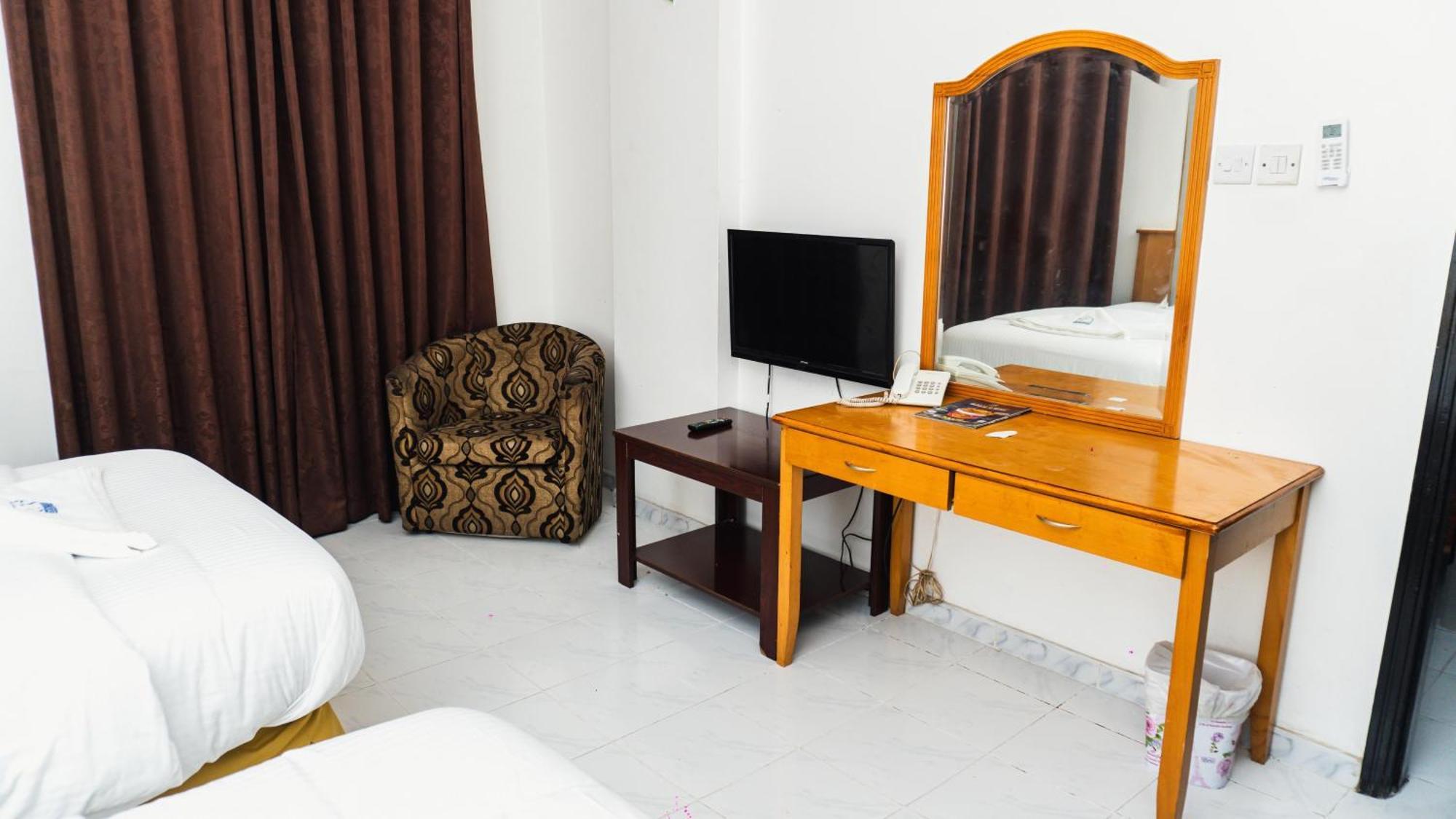 Pan Emirates Hotel Apartments Sharjah Exterior photo